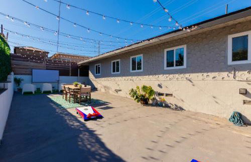 Movie Night 4BR Home with Projector Games & BBQ - Foto 47