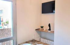 Studio Chic & Balcon - Hypercentre - Gare - Metro - Foto 13