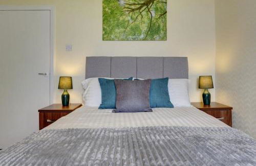 5 bedrooms, sleeps up to 16, secure parking space & comfort - Foto 32