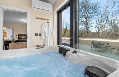 Charming Villa Harmonia with Heated pool and Indoor Jacuzzi surrounded by nature - Photo 8