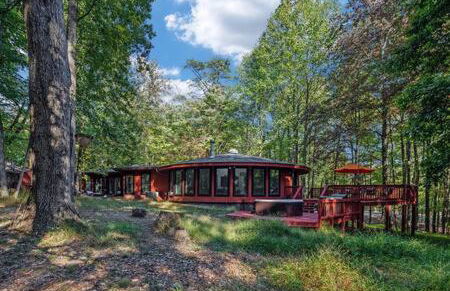 Cabin w hot tub & fire pit at The Woods Resort - Foto 30