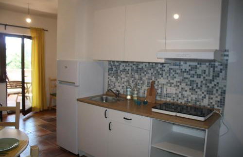 Tra il bosco e il lago - Foto 34