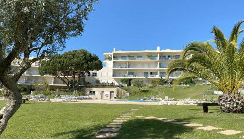 Charmant appartement, calme avec vue piscine, 1km de la plage, Olhos de Água - Foto 4, Garden, Garden view