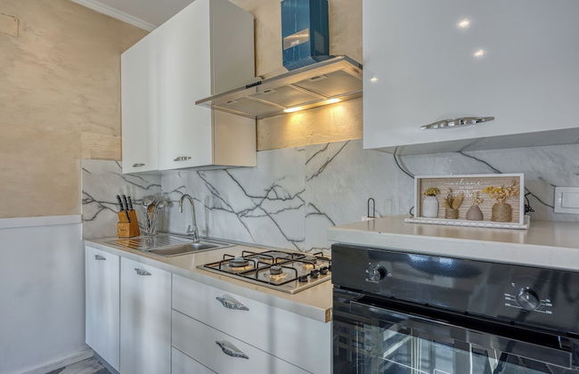 Holiday Home With Pool - Photo 11