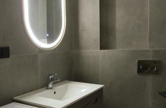 Charis Beyond the Castle - Foto 31