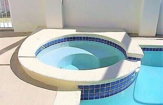 Sunset 4 Bedroom Villa by RedAwning - Photo 19