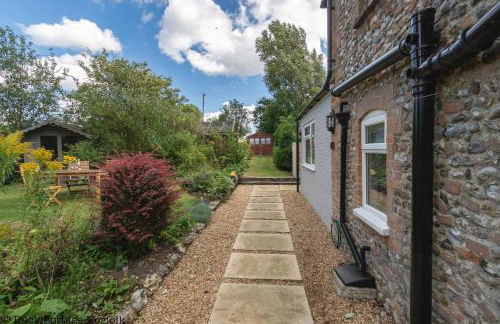 Duck Cottage - Grade II Listed cottage, village location, nr Holt - Foto 39