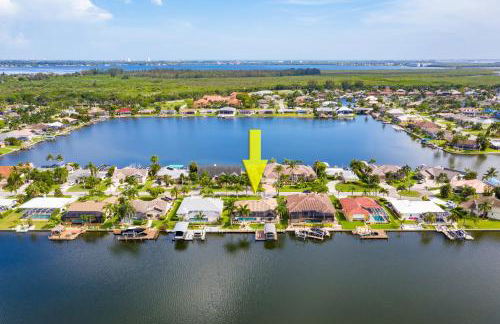 Modern, Luxurious, Waterfront home with Heated Pool - Villa Dock Holiday - Roelens Vacations - Foto 10