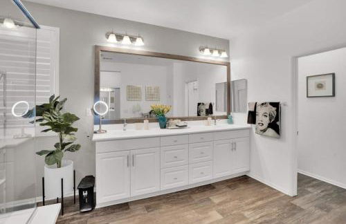 5Br3B Pool, 2mi to Fstvals, EV Chrgr, Gym, Games - Photo 45