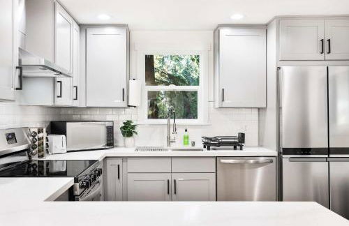 Newly Modern 4BR2BA Rambler by Super Market - Foto 21