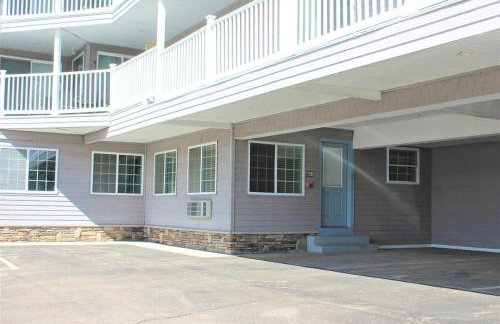 Stay Steps from Beach with Pool AC Parking - Foto 48