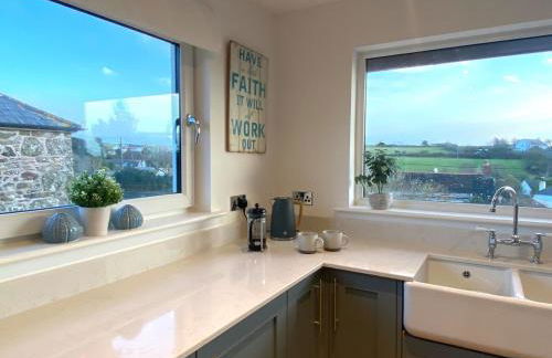 Elisa Villa - tranquil retreat 5 mins from the sea - Foto 3