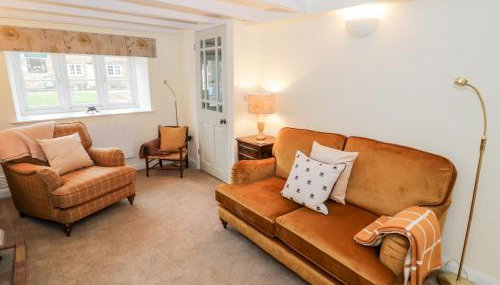 Bumble Cottage - Photo 3