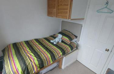 Beautiful Modern Cottage in Beaconsfield 3 bed - Foto 10