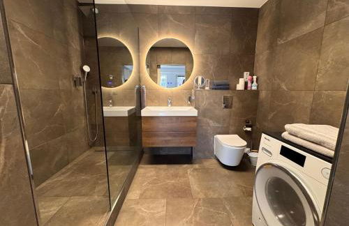 Modern House Gehrden 2, bis 4 Person, Contactless Check-in, free parking, Vollsaniert und Renoviert Dezember 2024 - Foto 110