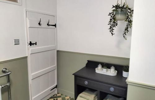 Cosy cottage with vineyard view near Goodwood Chichester - Photo 10