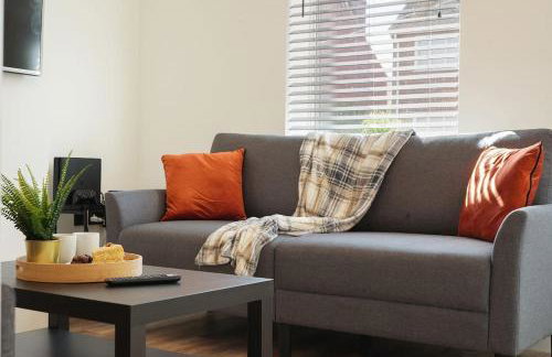 Beighton - 3 Bed Spacious Home with FREE Parking, Great for Groups & Families - Hosted by Stay Host Save - Foto 13