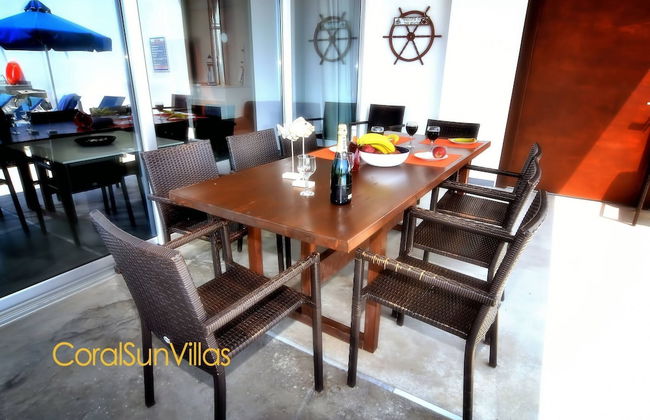 Blue - Beach Front Spectacular Villa Sleeps 10 - Foto 58