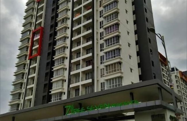 Cozy Crib at 7 Tree Seven Residence - Photo 27