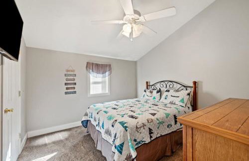 Little blue house on the lake - Photo 4