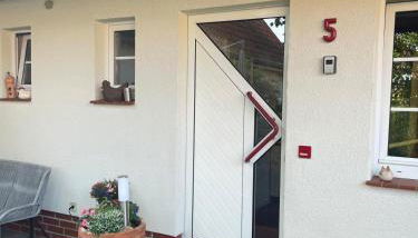 Twenge Retreat - Haus Nähe Stadt und Flughafen mit Garten, 3 Zimmer, TV, Küche, Bad und Netflix - Foto 5