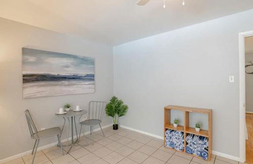 Private Pool & Yard Mins to Dining & University - Foto 37