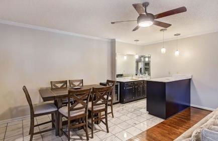 Lakefront Home Private Dock, Tiki Bar, Firepit Shore to Please by Avantstay - Foto 116