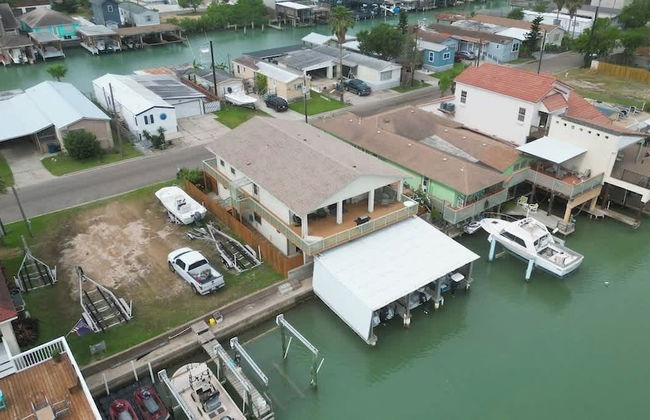 Fish Crazy House - Photo 1