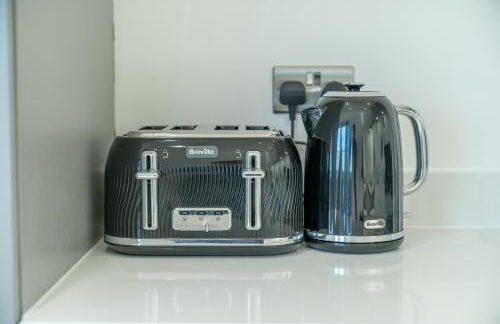 Skyvillion - London River Thames Top Floor Apartments by Woolwich Ferry, Mins to London ExCel, O2 Arena , London City Airport with Parking - Foto 38