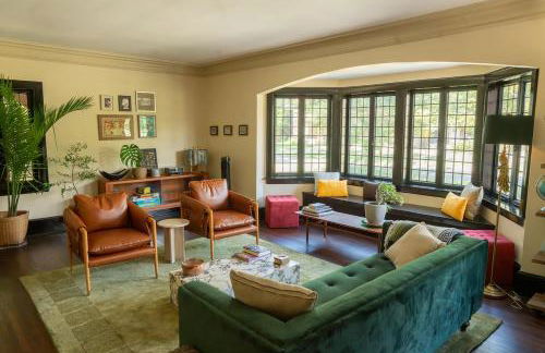 Near Downtown Midtown and Corktown - Photo 1