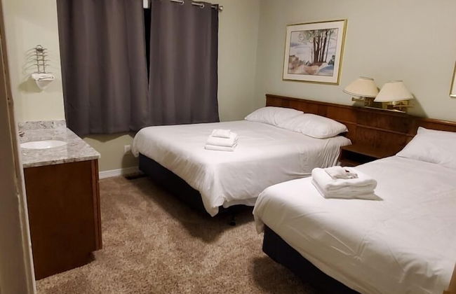 Lazy Dayz Resort - Photo 21