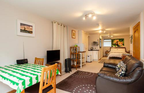 Wood Bank Studio Apartment - Foto 12