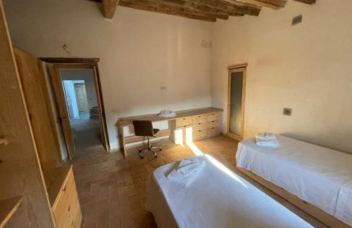 CASA RURAL DE ENSUEÑO EN CANTALLOPS CON 9 HABITACIONES DOBLES CON BAÑOS PRIVADOS Y PISCINA DE 20M x 2,70M - Foto 34