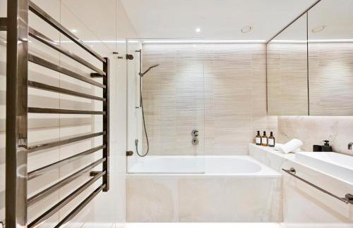 Modern Chic Flat Near Westfield Mall & Tube, Luxury & Comfy - Foto 22
