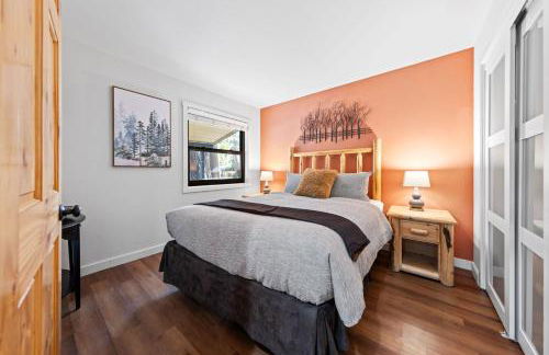 Sandy Cove on the North Shore -Lakeside Cottage with Pier Beach, and HOA Amenities - Foto 5