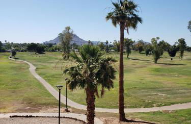 Condo with Golf Course & Camelback Mountain Views - Foto 16