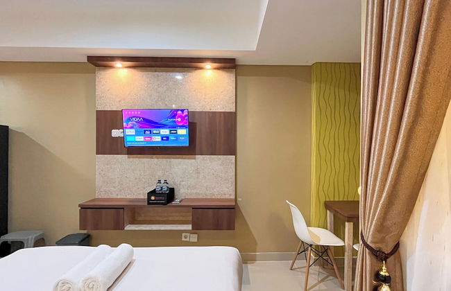 Modern Studio Room Apartment At Tamansari Skylounge Makassar - Foto 23