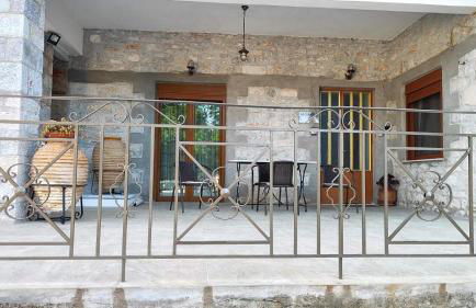 TRADITIONAL HOUSE ALEPIS IN AREOPOLIS - Foto 10