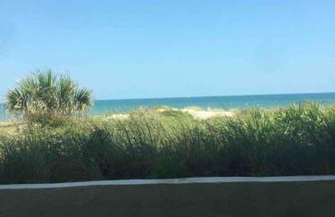 130 Direct Ocean Front 1 bedroom condo with heated pool - Foto 22