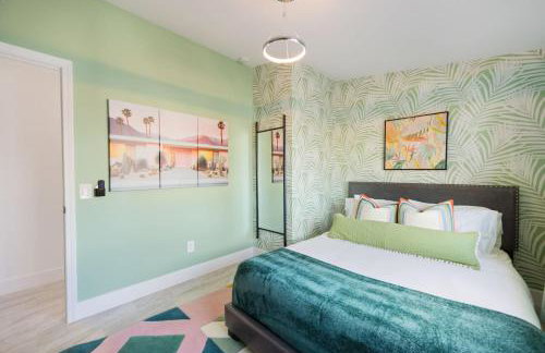 Desert Glow Getaway - Pool - Lounging - Backyard Games - Foto 23