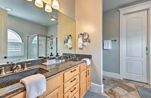 Bellemont Family Home with Hot Tub and Playground Set - Foto 15