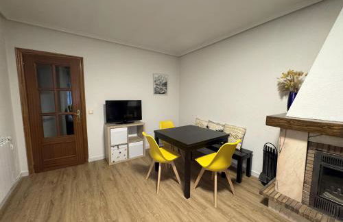 Siente Riaño - Photo 1