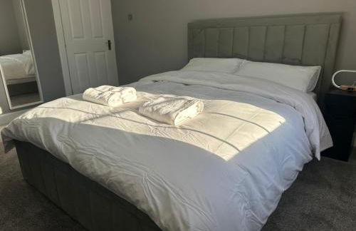 3 Bedroom Apartment City Centre - Photo 4