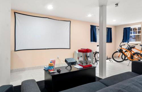 Hot Tub, Electric Bikes, Solo Stove, Projector, Smores - Foto 3