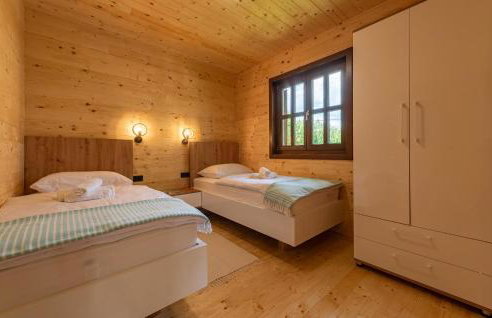 Stunning Home In Licko Petrovo Selo With Wifi - Foto 26