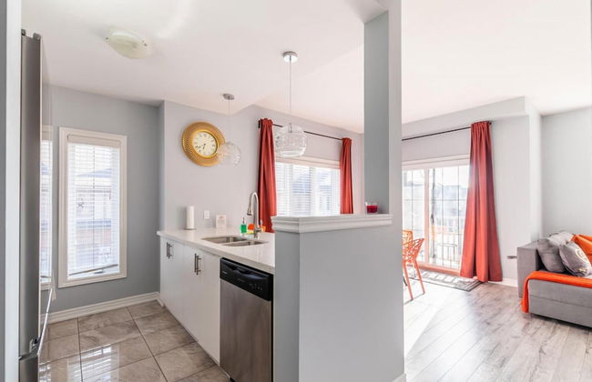 Modern 3BR House Steps to the Beach - Photo 7