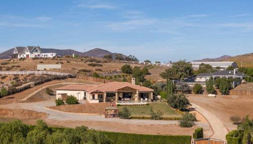 Villa de la Sky Ranch Sprawling Tuscan Villa in Wine Country - Foto 5, Other