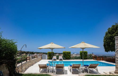 Villa Eleftherna - Majestic Evergreen Retreat with Scenic Views - Foto 2