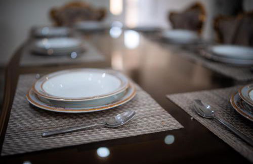 Family & Contractors 3 BR Bungalow Cot Garden Netflix Coffee Station - Foto 34