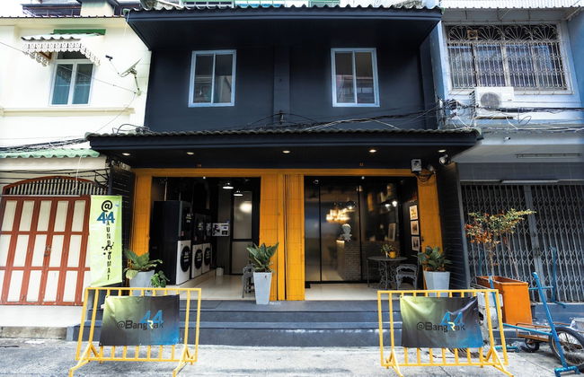 At 44 Bangrak - Photo 19